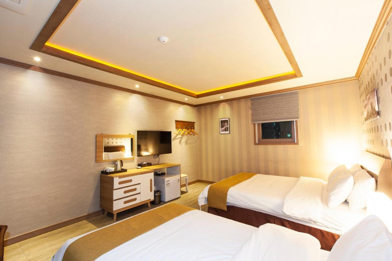 Sahara Hotel Jeju Exterior foto